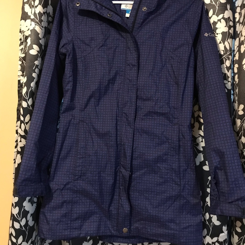 Columbia rain jacket